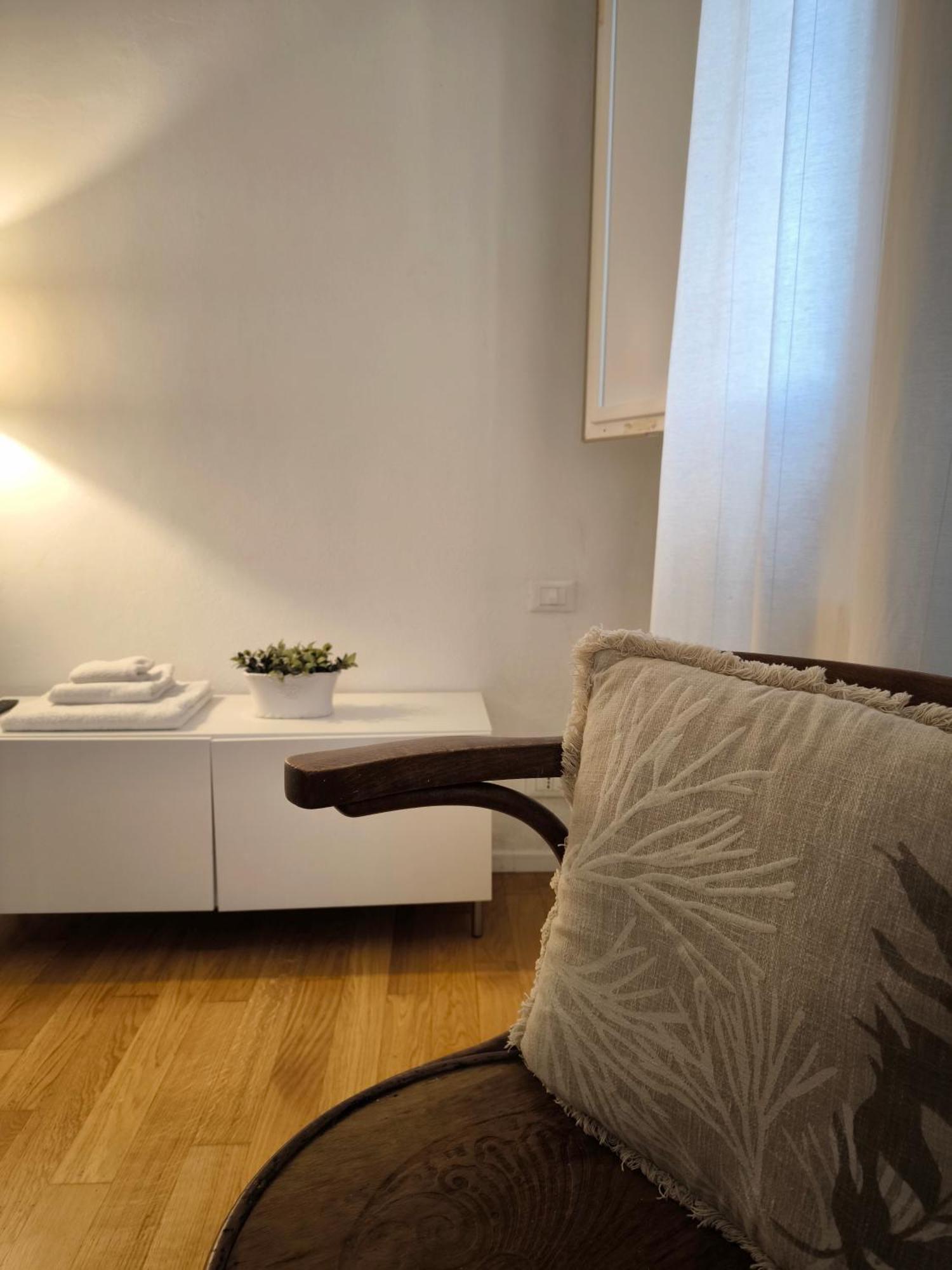 Tupertu Sant'Orsola - Centro Apartment Bologna Bagian luar foto